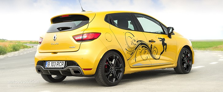RENAULT Clio RS 200 - Page - 1