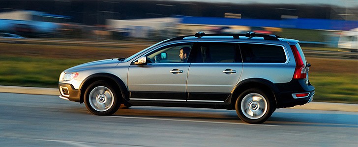 VOLVO XC70  - Page - 1