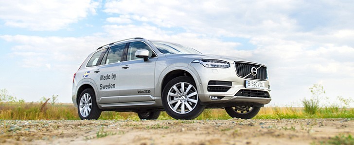 2016 VOLVO XC90 - Page - 1